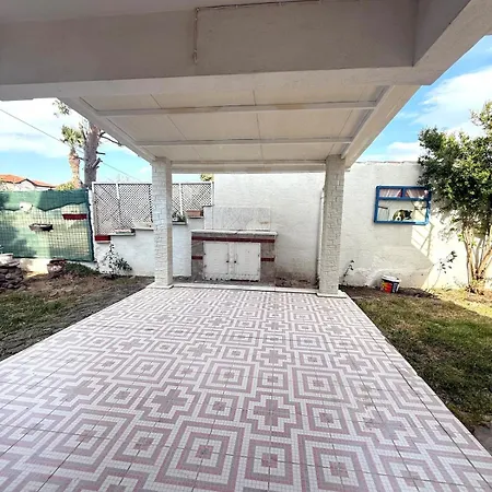 Апартаменты Sea View W Garden 50m To Sarimsakli