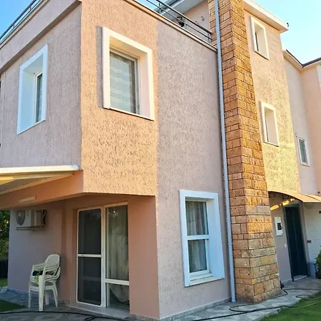 Апартаменты Sea View W Garden 50m To Sarimsakli