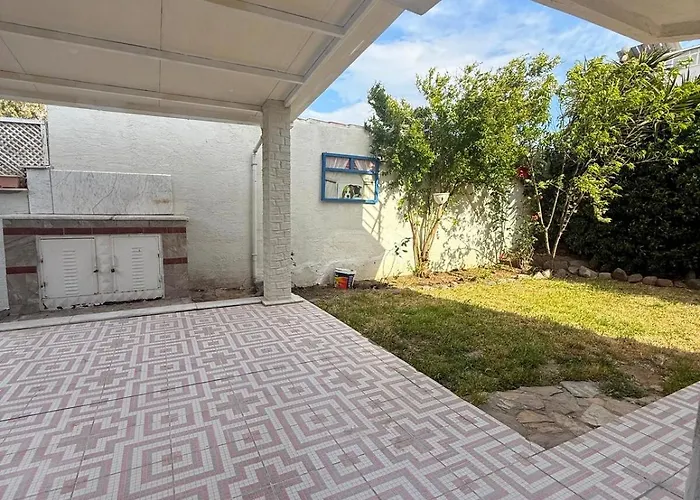 Sea View W Garden 50m To Sarimsakli Апартаменты Айвалык